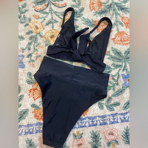 Black Bikini Set Aerie XS High Waisted Crossover Bottoms and Ribbed Triangle Top - Picture 4 of 8